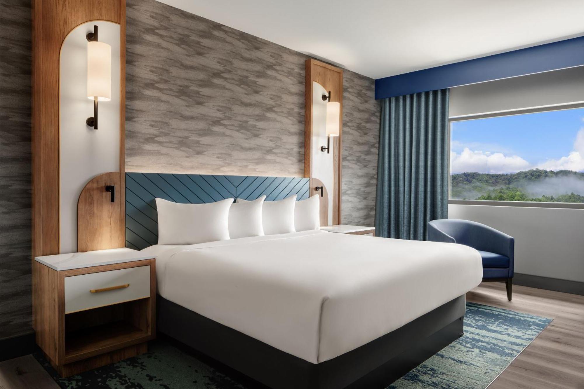 Valley Deluxe Room , 1 King (Newly Renovated)